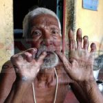 বিকৃত আঙুল তাই আধার কার্ড হয়নি,বন্ধ পেনশন