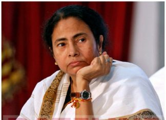 বন্যা কবলিত কেরলকে ১০ কোটি টাকা সাহায্য ঘোষণা মমতা ব্যানার্জির