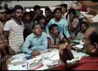 ছাত্রীদের শারীরিক নির্যাতনে অভিযুক্ত প্রধান শিক্ষক