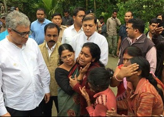 আসামে জঙ্গি হানায় নিহতদের বাড়িতে তৃণমূল প্রতিনিধিরা