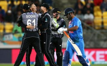 বিশাল ব্যবধানে হারল ভারত