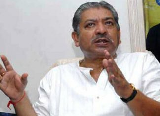 তৃণমূলের সঙ্গে জোটে যাবে না কংগ্রেস