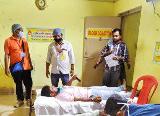 তমোনাশ ঘোষকে শ্রদ্ধার্ঘ্য জানিয়ে এসবিএসটিসি কর্মীদের রক্তদান