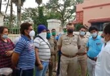 পাগল সাজিয়ে নেশামুক্তি কেন্দ্রে আটকে রাখা যুবককে উদ্ধার করল হিউম্যান রাইটস সদস্যরা