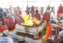 করোনা মুক্তির লক্ষ্যে বিশ্বকল্যাণ যজ্ঞ দুর্গাপুরে