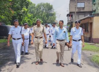 মুচিপাড়া ট্রাফিক গার্ডের পথ নিরাপত্তা কর্মসূচি দুর্গাপুরে