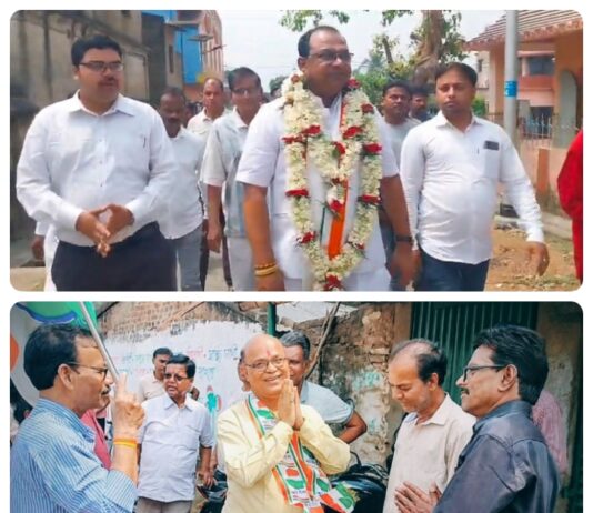 প্রচারে নেমে পড়লেন দুর্গাপুরের দুই কংগ্রেস প্রার্থী