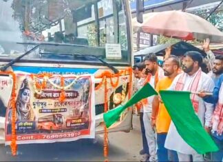 শ্রাবণী মেলার ভক্তদের জন্য দুর্গাপুর থেকে সরাসরি তারকেশ্বরের বাস পরিষেবা চালু করলেন বিধায়ক
