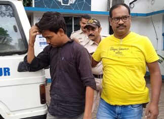 কোক ওভেন থানার তৎপরতায় উদ্ধার বৃদ্ধার চুরি যাওয়া সম্বল, পুলিশের ভূয়সী প্রশংসা