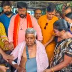 দুর্গাপুর মহকুমা হাসপাতালে রোগীদের পরিষেবায় হুইল চেয়ার দান বিধায়কের